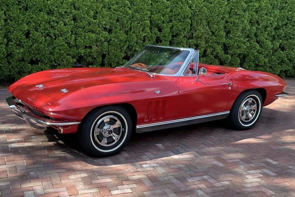 1966 Chevrolet Corvette C2 sold for $66,000