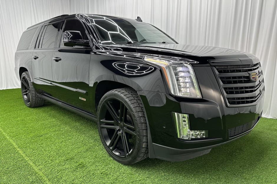 2019 Cadillac Escalade K2XL (2015-2020) sold for $56,500