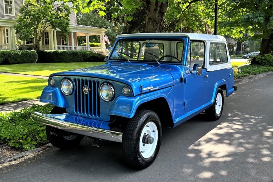 1969 Jeep Jeepster Commando sold for $38,500