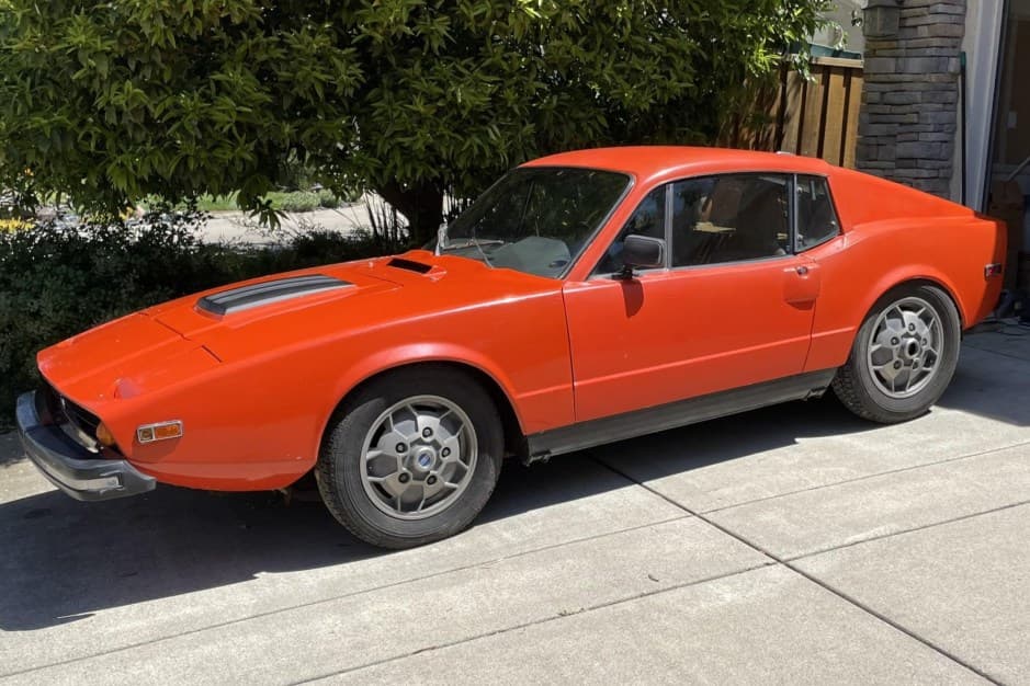 1973 Saab Sonett sold for $7,400