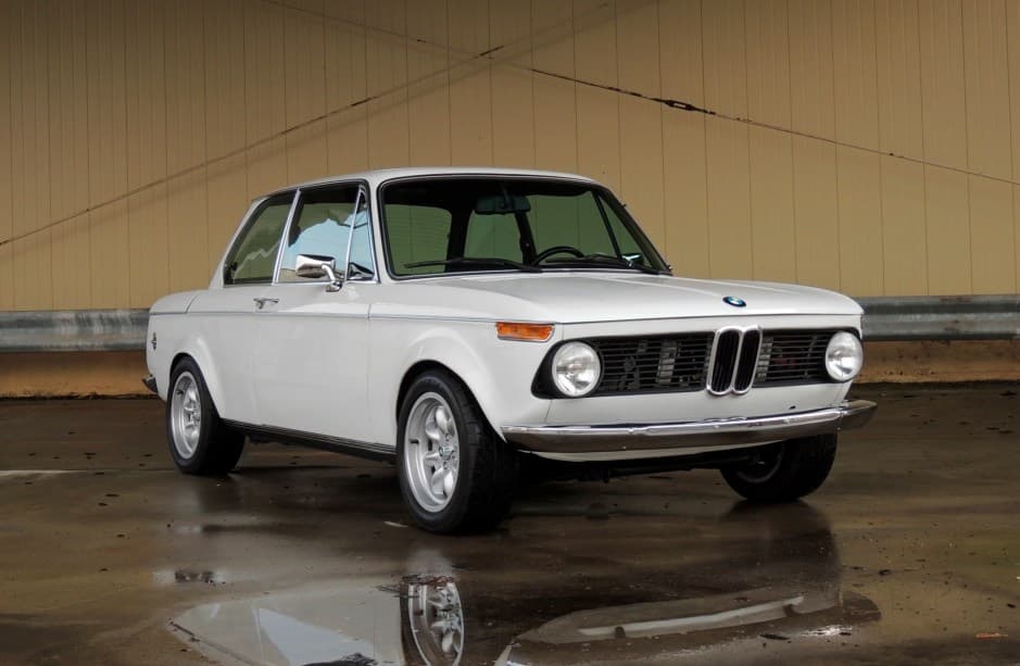 1974 BMW 2002tii sold for $31,350