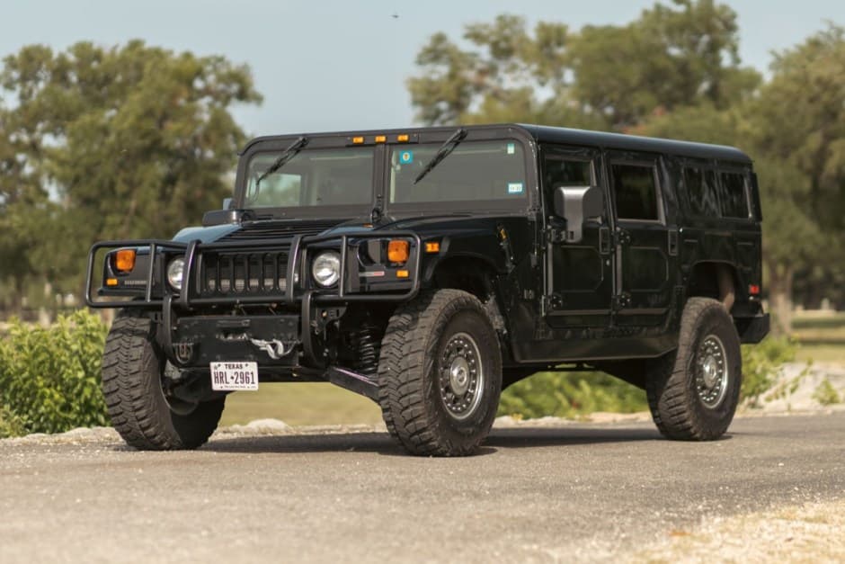 2006 Hummer H1 sold for $162,000