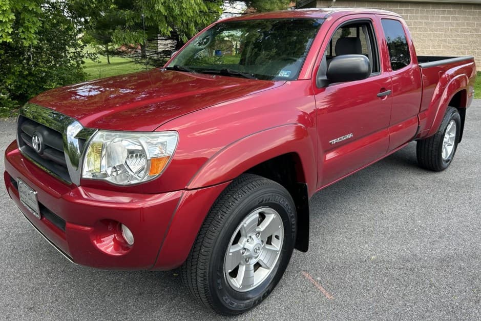 2006 Toyota Tacoma (N2X0 2005-2015) sold for $24,750