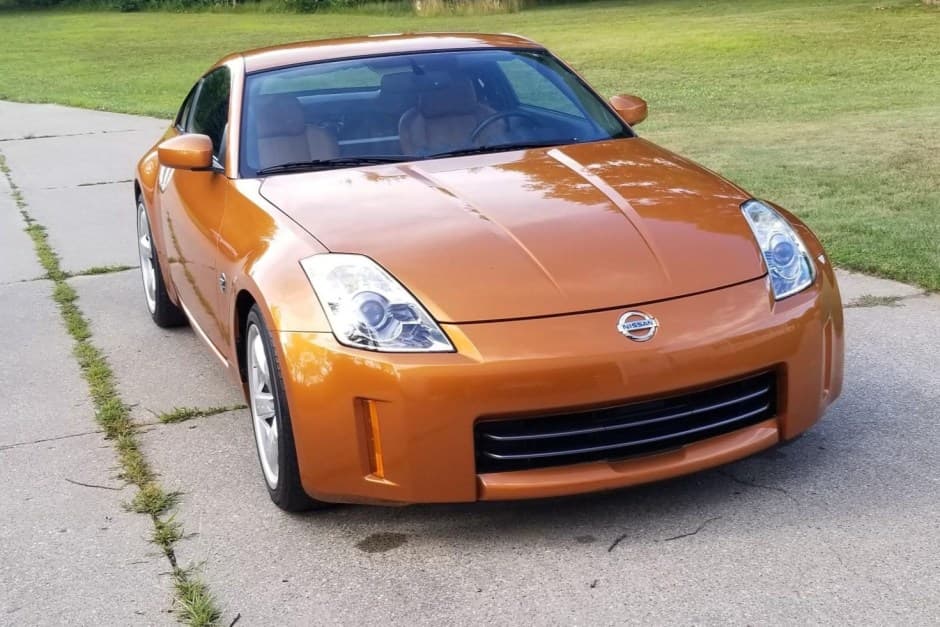 2006 Nissan 350Z sold for $20,250
