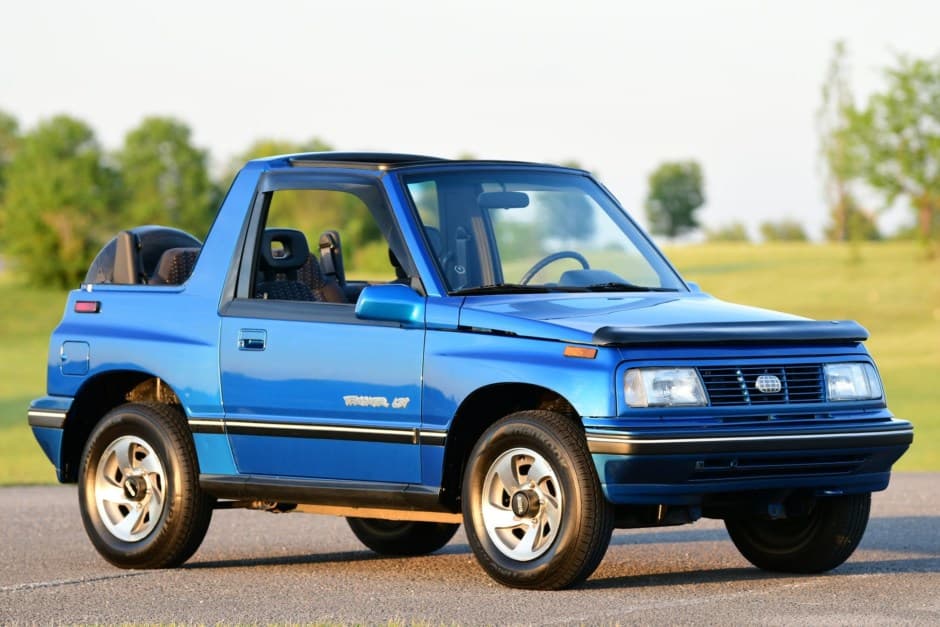 1993 Geo Tracker/Suzuki Sidekick sold for $18,500