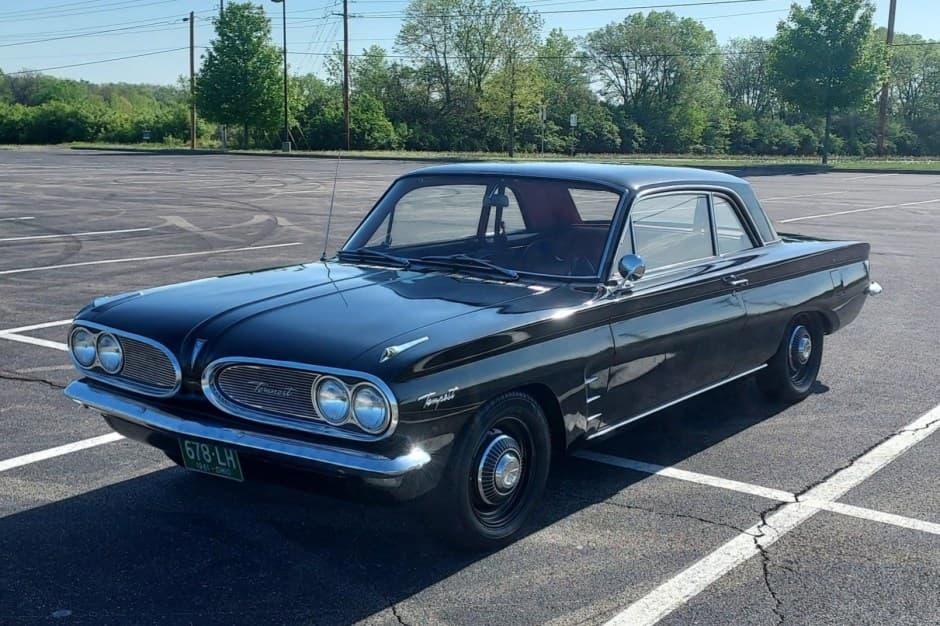 1961 Pontiac Tempest / LeMans sold for $9,600
