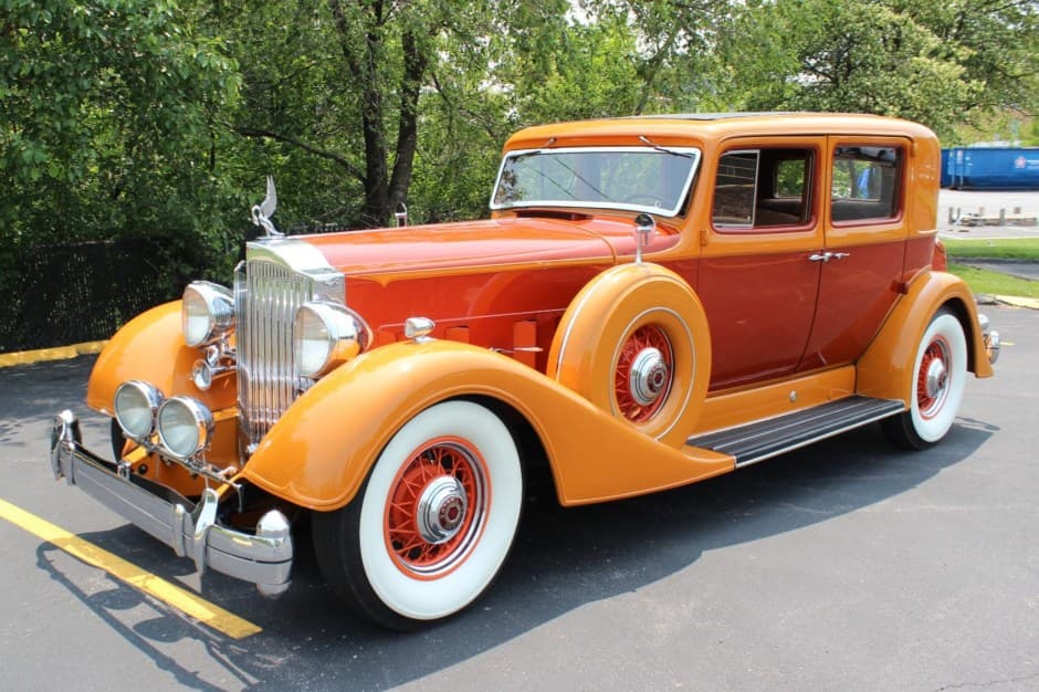 1934 Packard Twelve sold for $122,222