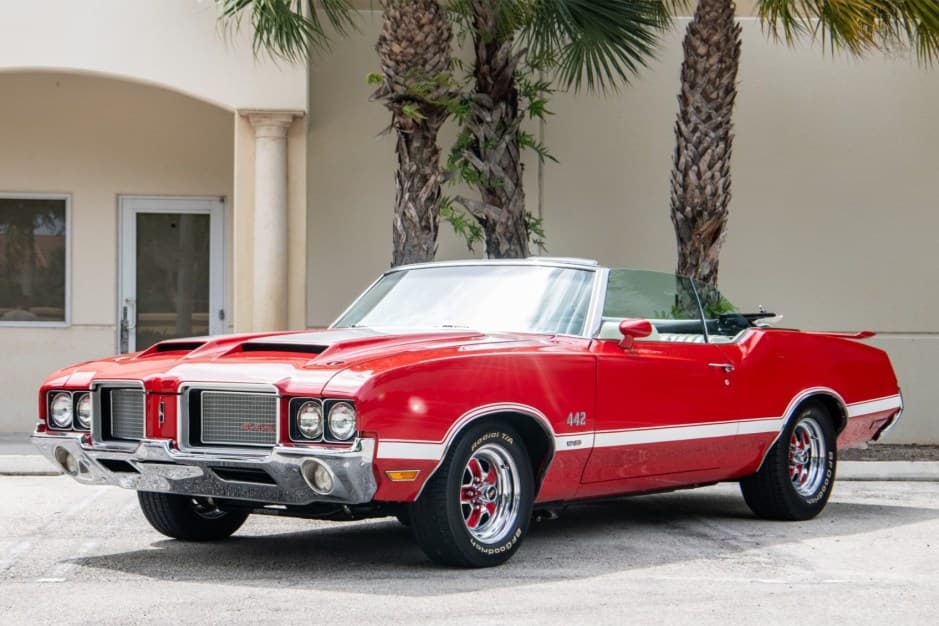 1972 Oldsmobile Cutlass sold for $47,000