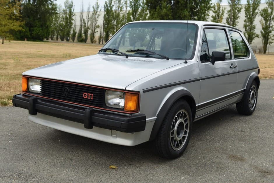 1983 Volkswagen GTI Mk1 sold for $15,500