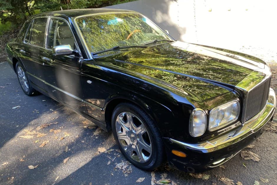2004 Bentley Arnage sold for $24,000