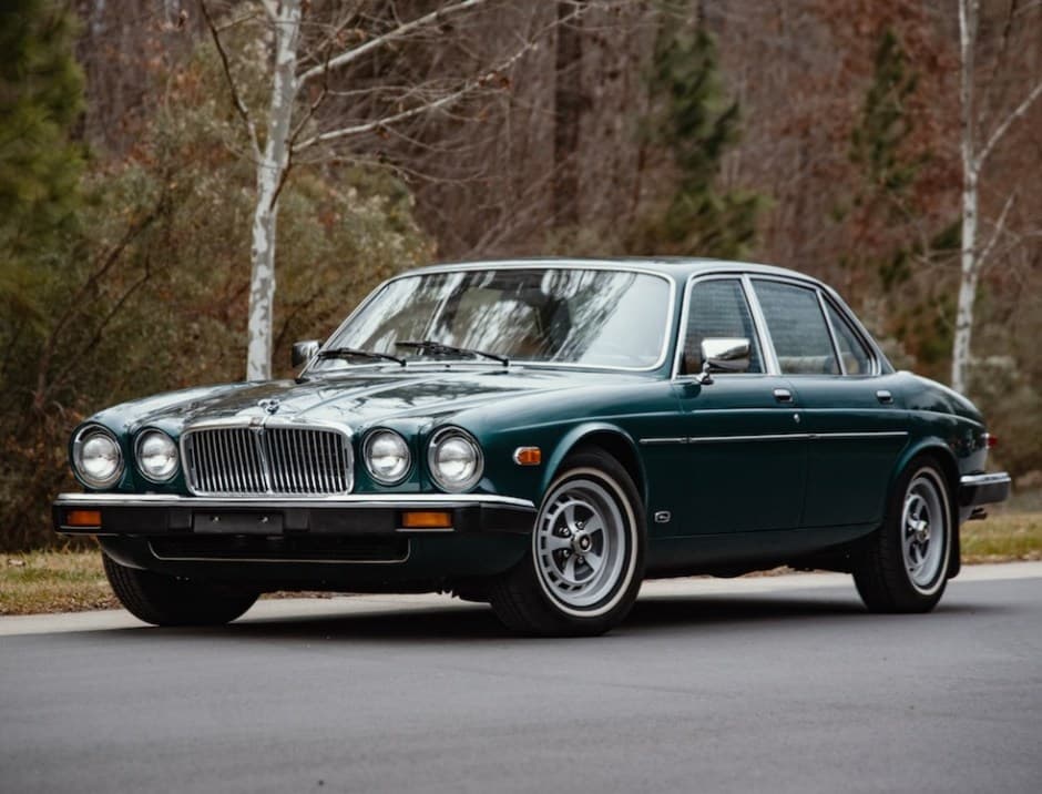 1983 Jaguar XJ Series 3 (1980-1992) sold for $6,200