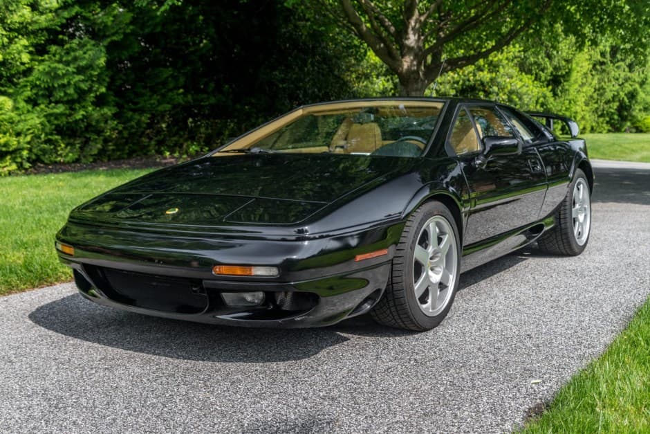 1998 Lotus Esprit sold for $50,000