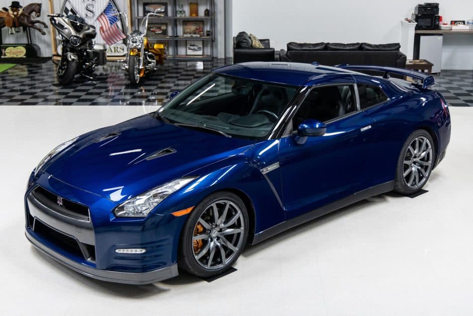 2013 Nissan GT-R R35 sold for $83,000