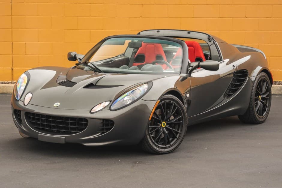 2010 Lotus Elise sold for $40,500