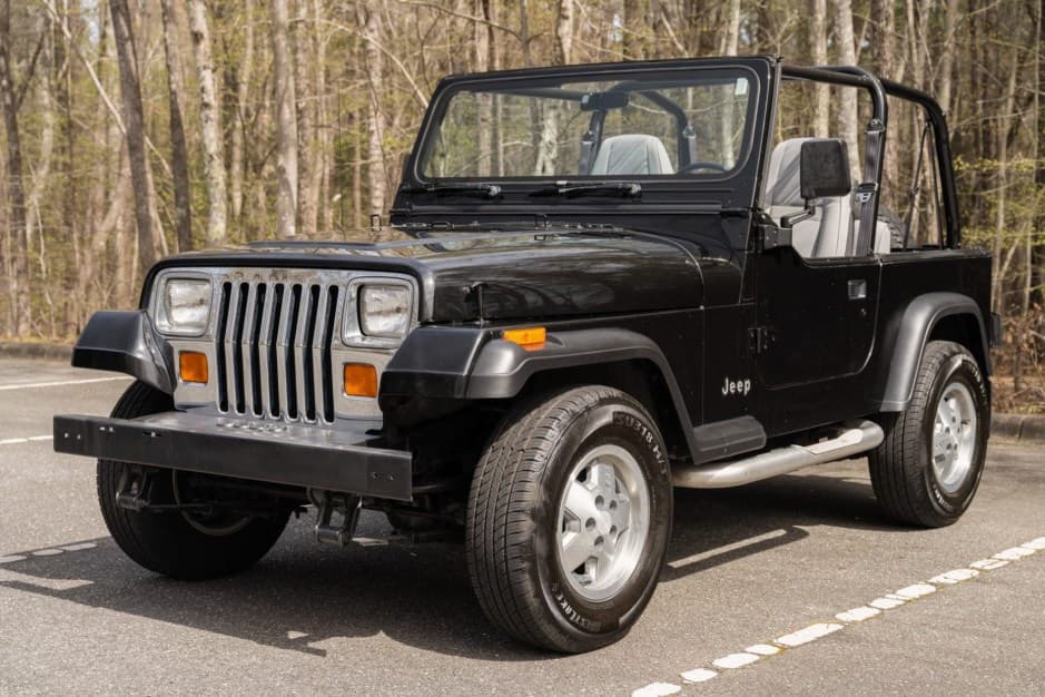 1994 Jeep Wrangler YJ (1987-1995) sold for $19,250