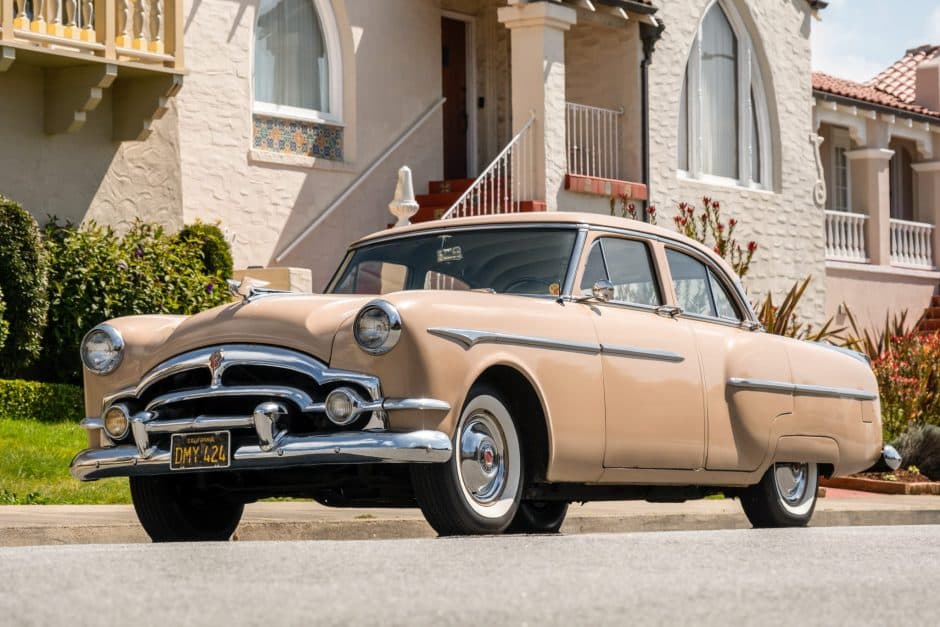 1953 Packard Clipper sold for $12,250