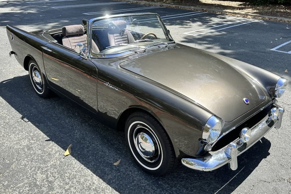 1962 Sunbeam Alpine sold for $12,750
