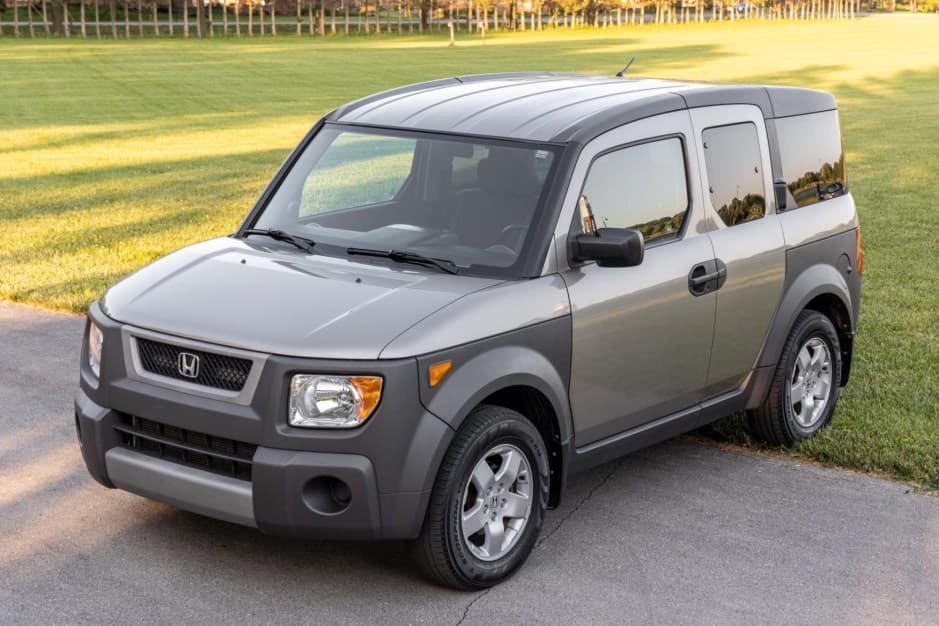 2004 Honda Element sold for $16,250