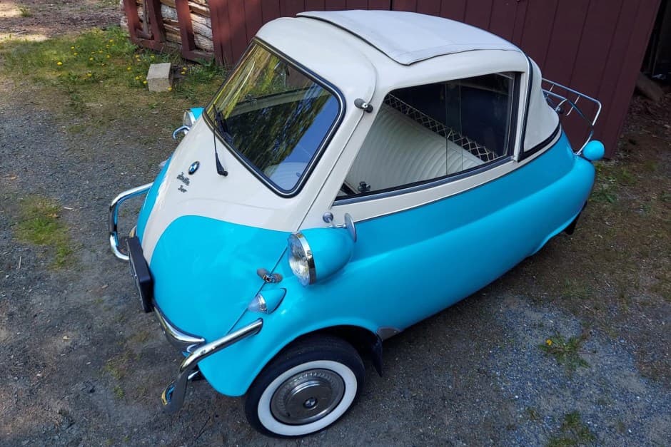 1957 BMW Isetta sold for $38,750