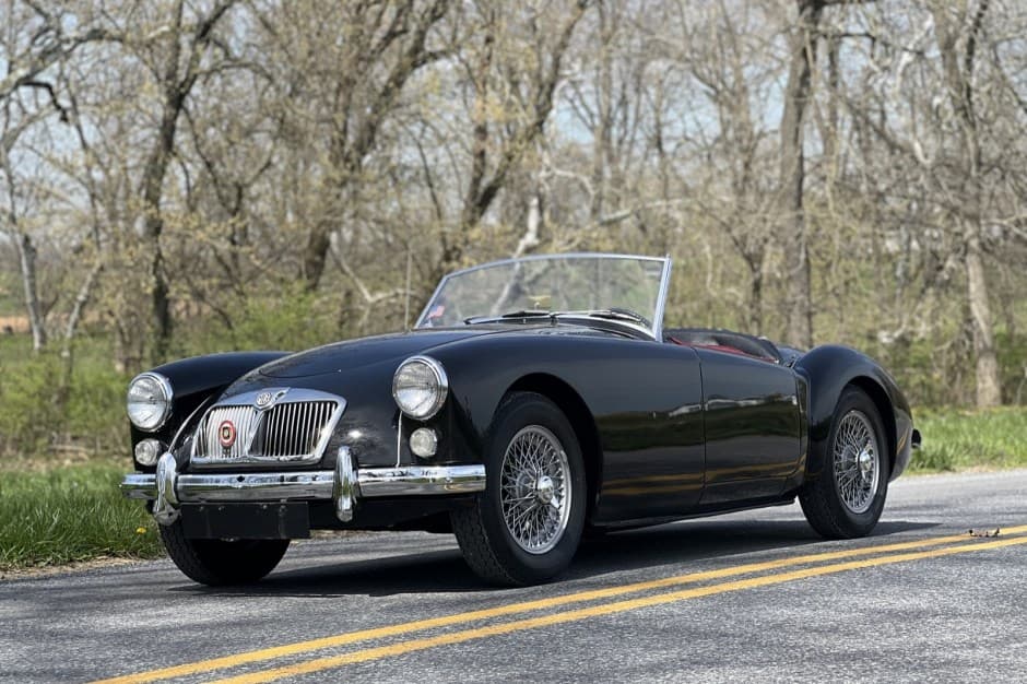 1962 MG MGA sold for $35,250
