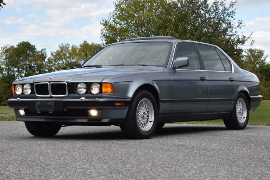 1990 BMW E32 7-Series sold for $9,750