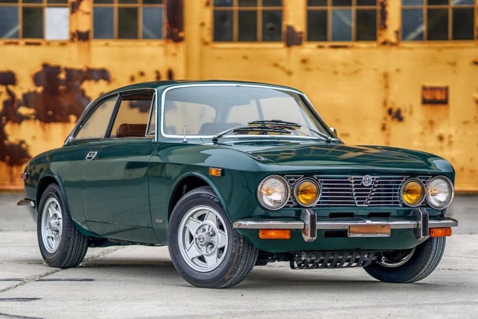 1974 Alfa Romeo 105/115 Series Coupe sold for $70,000