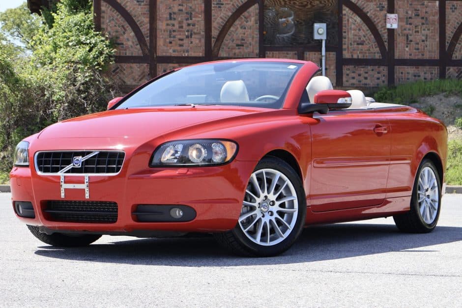 2009 Volvo C70 sold for $23,055