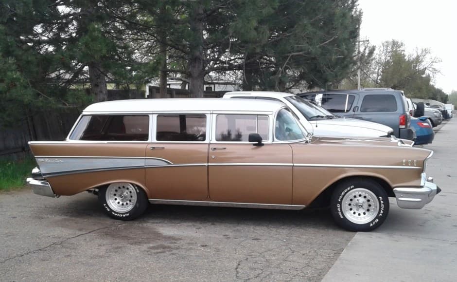1957 Chevrolet Tri-5 sold for $16,001