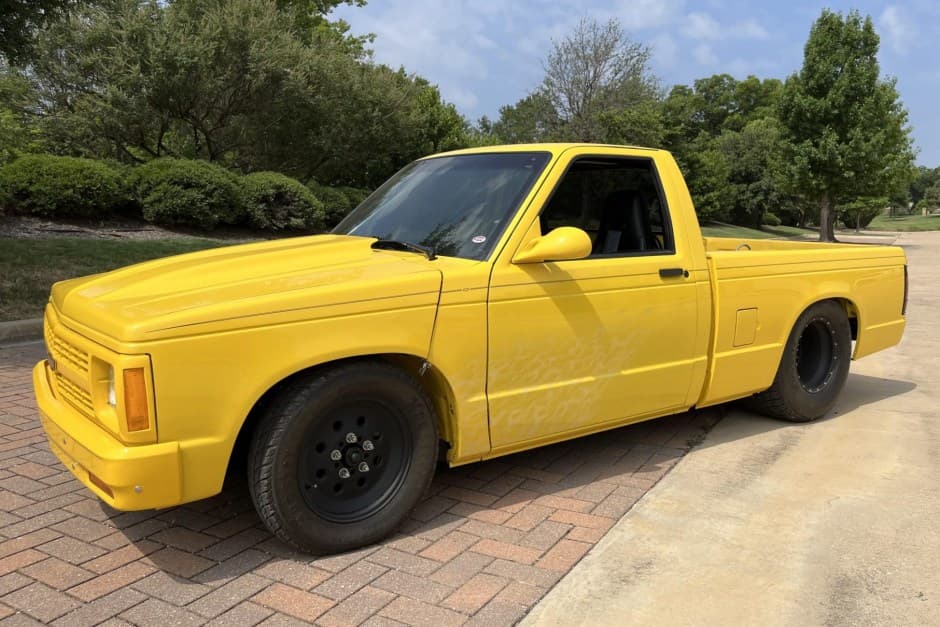 1987 Chevrolet S-10 (1982-1993) sold for $13,500