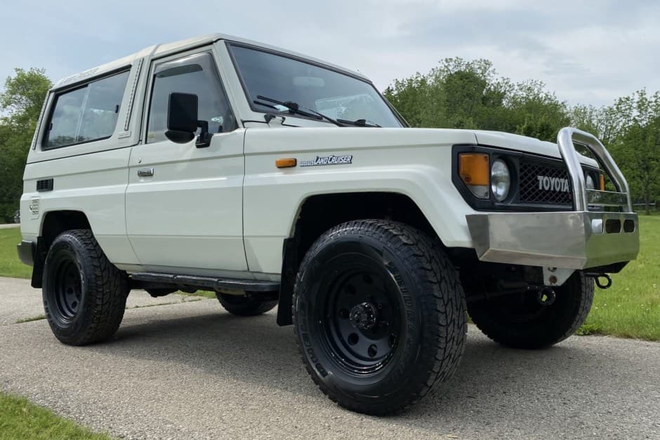1986 Toyota Land Cruiser 70-Series sold for $15,269