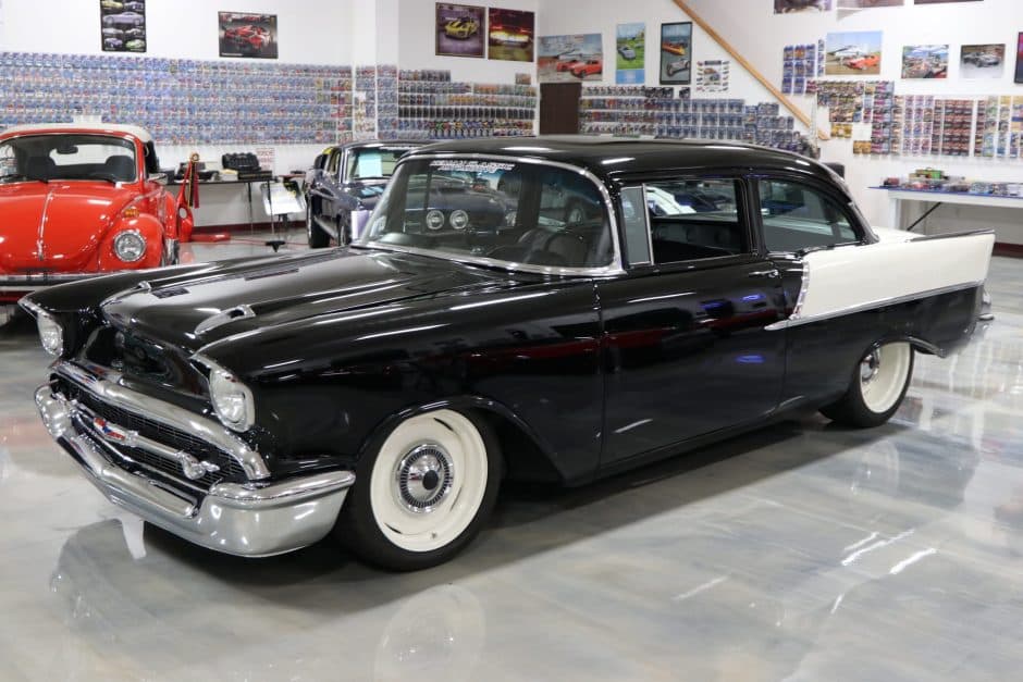 1957 Chevrolet Tri-5 sold for $133,000