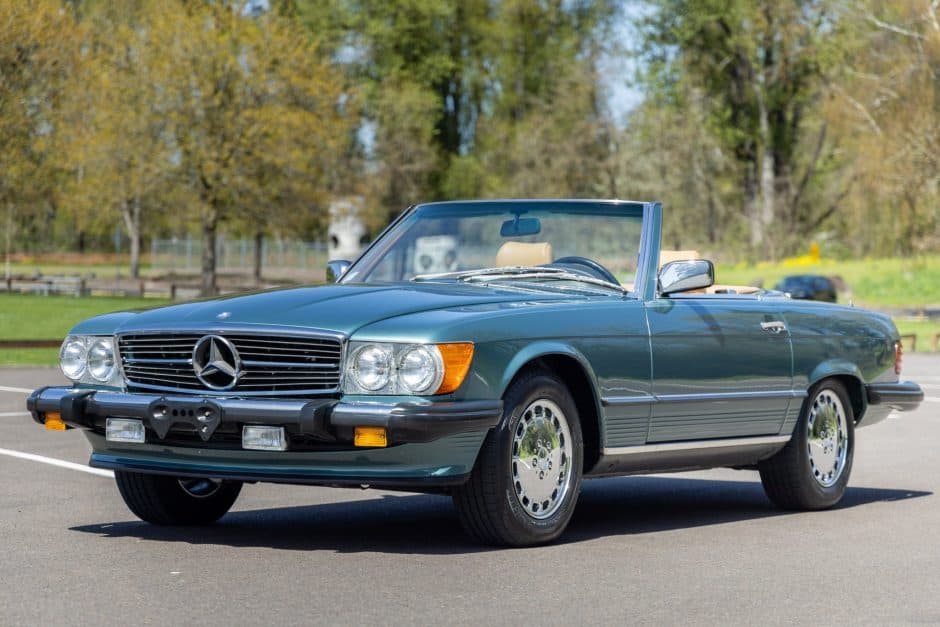 1988 Mercedes-Benz R107 SL sold for $31,000