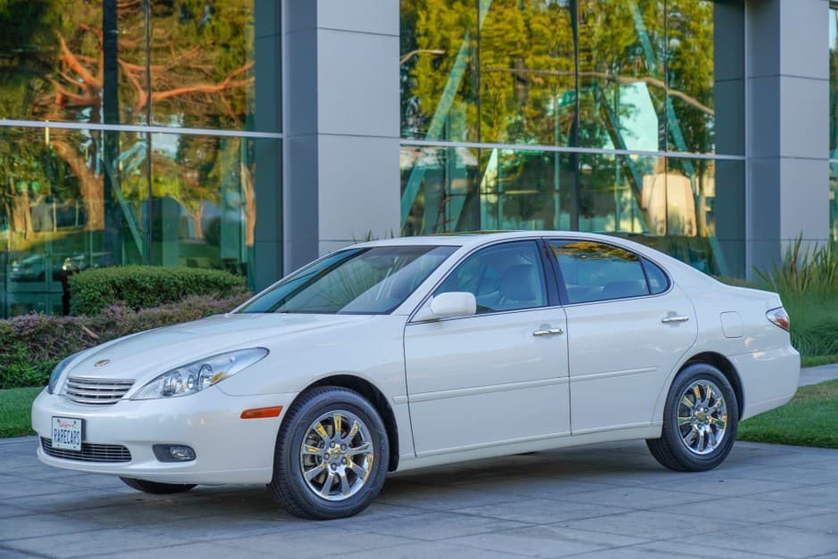 2004 Lexus ES sold for $12,000