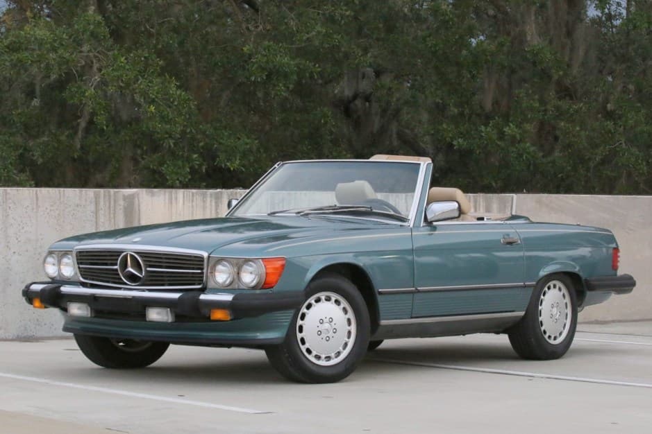 1988 Mercedes-Benz R107 SL sold for $27,500