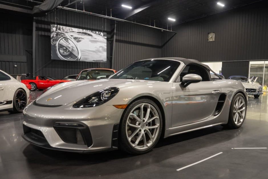 2022 Porsche 982 718 Boxster sold for $121,000
