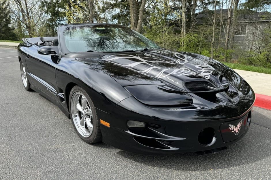 1999 Pontiac Firebird (1993-2002) sold for $14,250