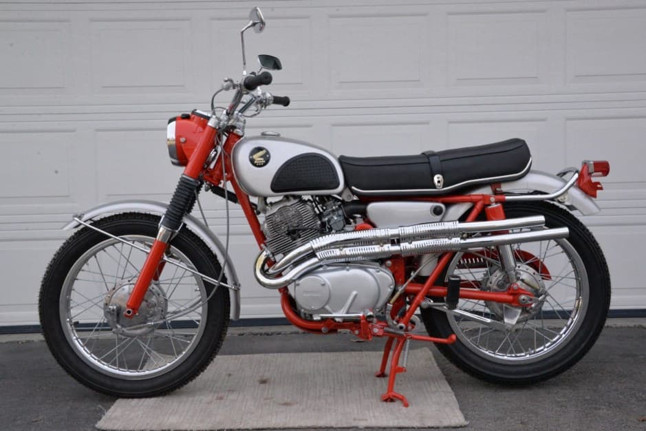 1964 Honda CL72, CB72, CA72, & C72 sold for $5,700