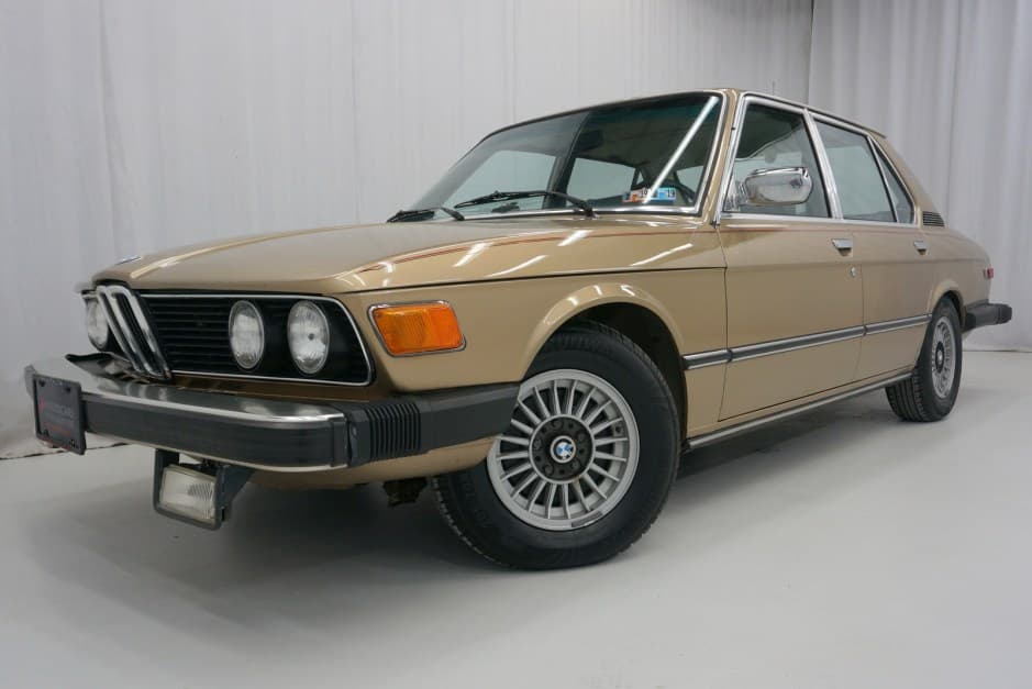 1979 BMW E12 5-Series sold for $6,200
