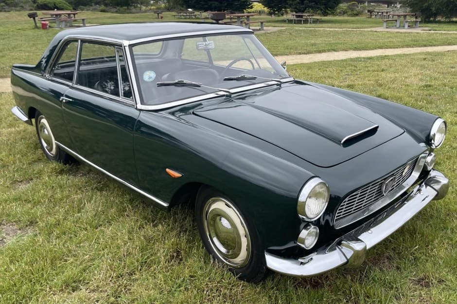 1961 Lancia Flaminia sold for $27,000