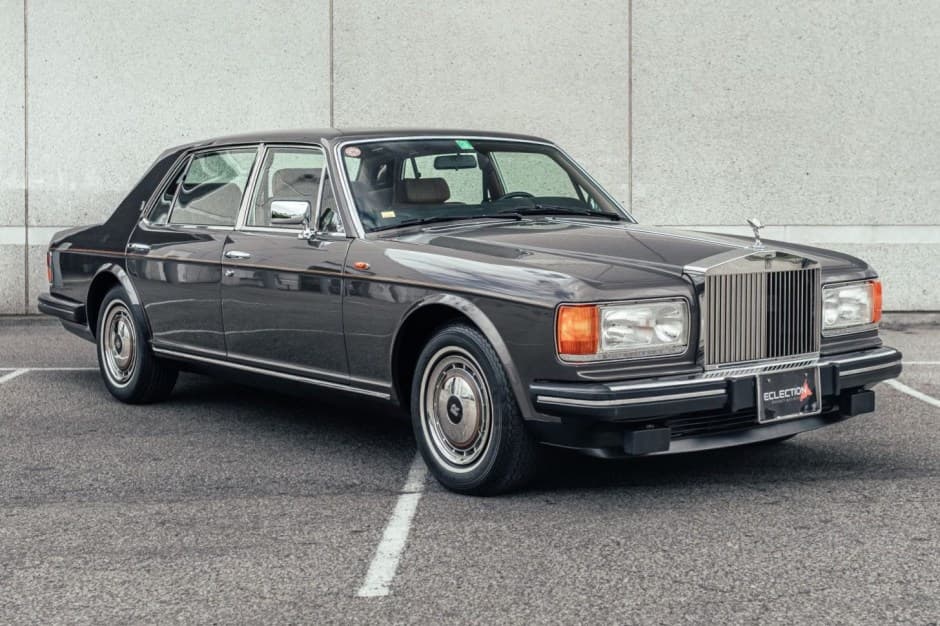 1990 Rolls-Royce SZ Silver Spirit & Silver Spur sold for $48,500