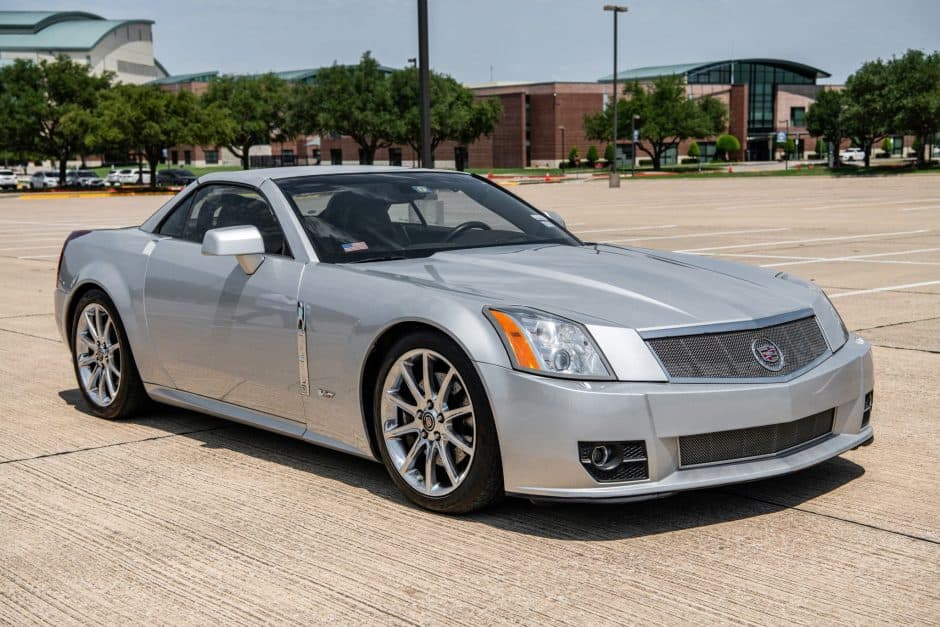 2009 Cadillac XLR sold for $40,000