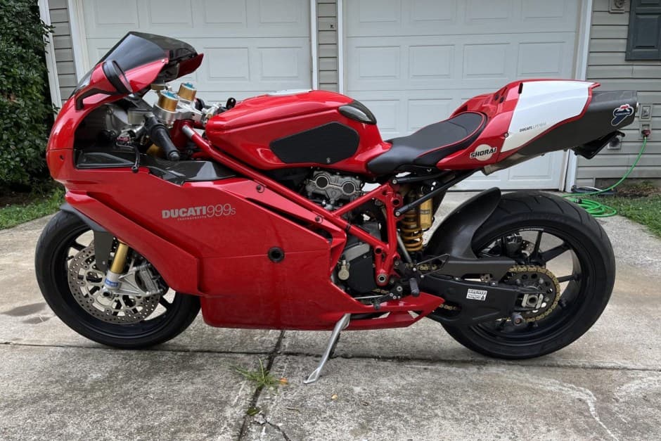 2006 Ducati 999 sold for $6,889
