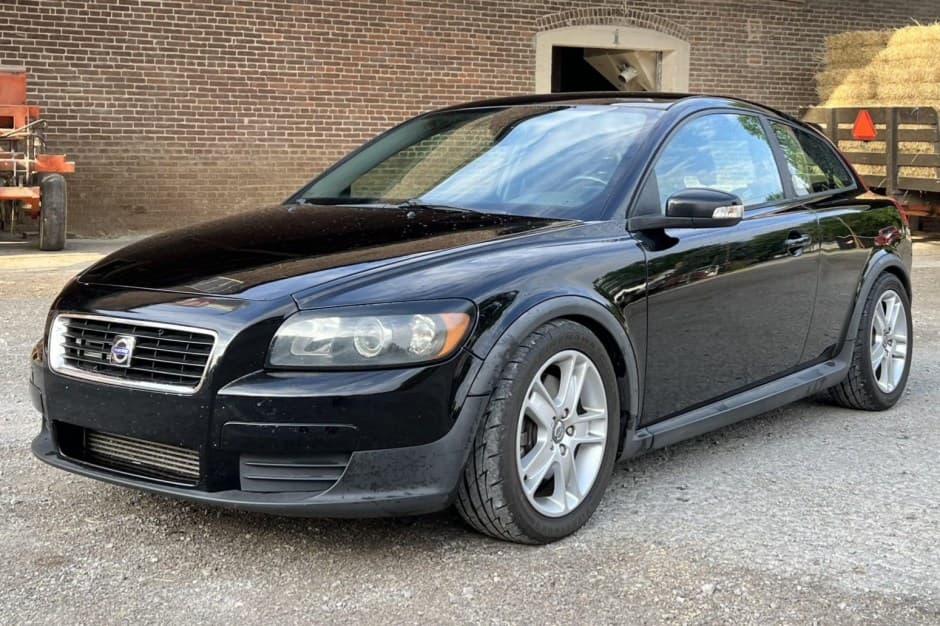 2010 Volvo C30 sold for $12,650