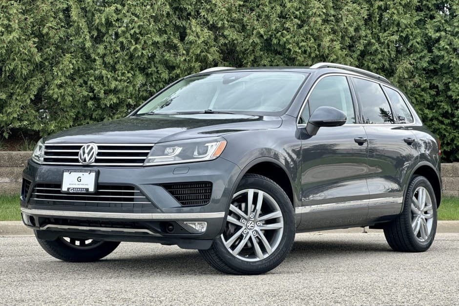 2015 Volkswagen Touareg sold for $27,650