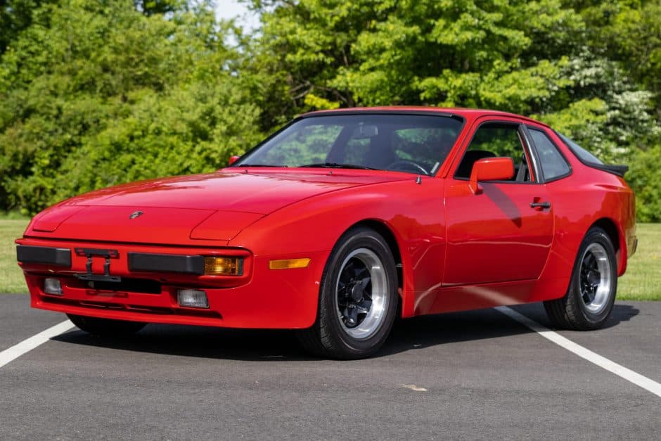 1983 Porsche 944 sold for $20,555