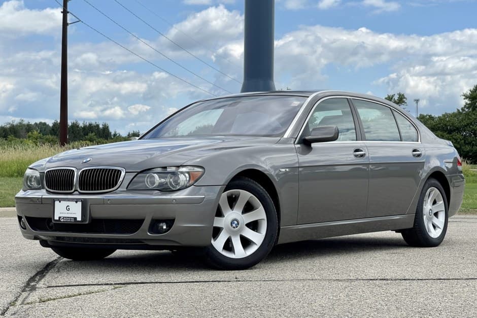 2008 BMW E65/E66 7-Series sold for $13,750
