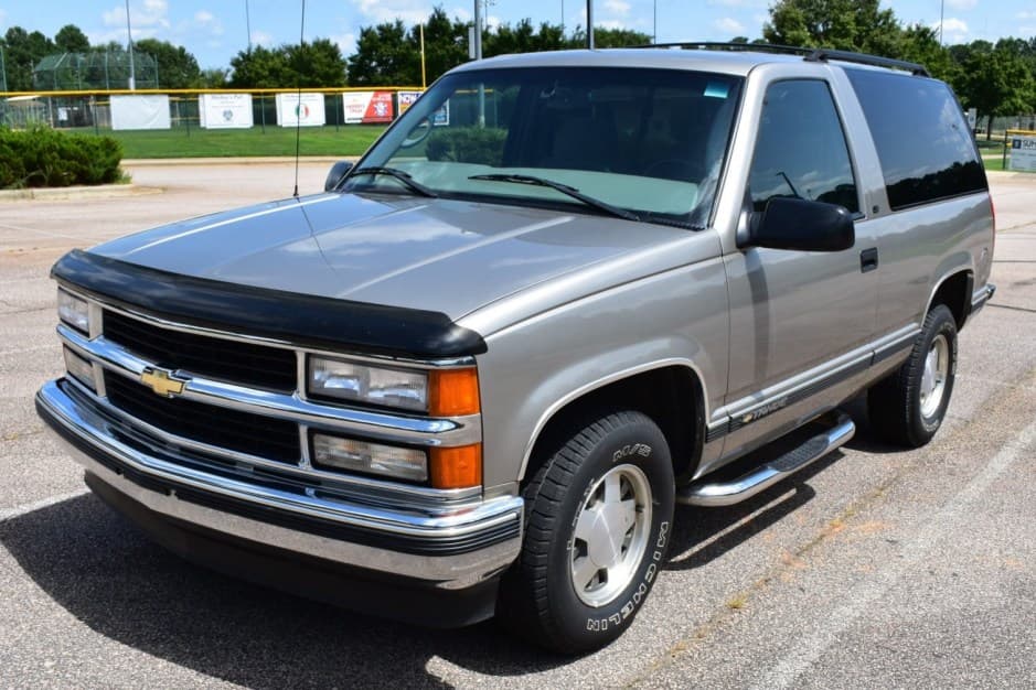 1999 Chevrolet Tahoe GMT400 sold for $20,200