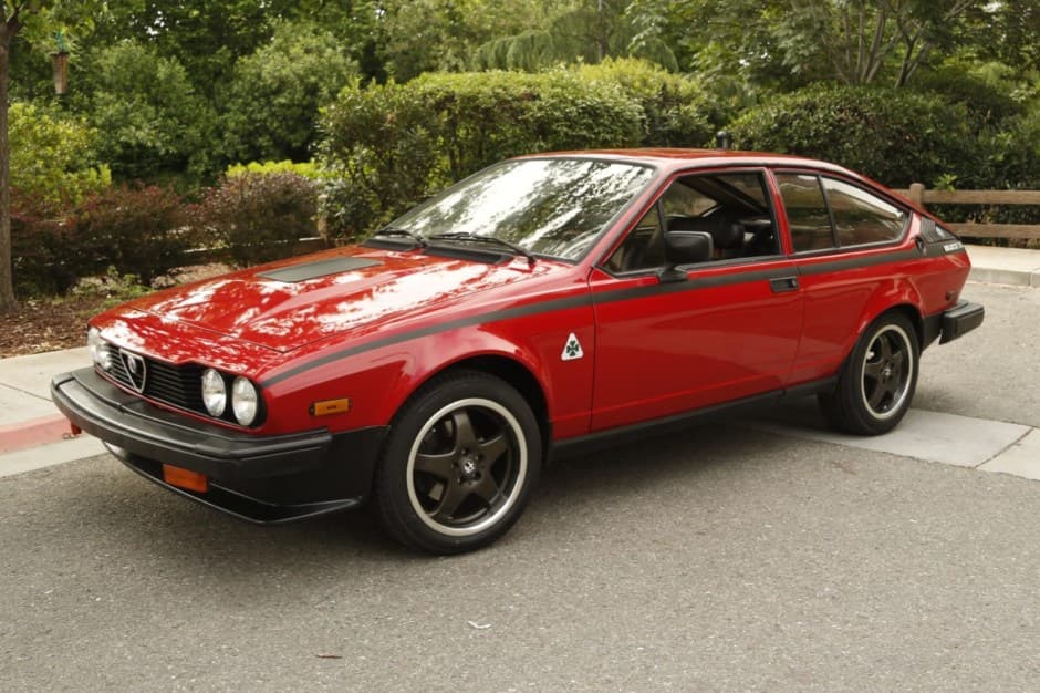 1982 Alfa Romeo GTV6 sold for $20,250