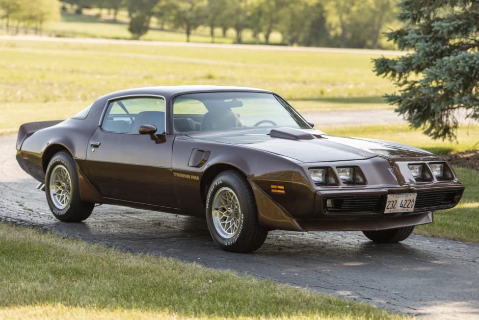 1979 Pontiac Firebird (1970-1981) sold for $19,750
