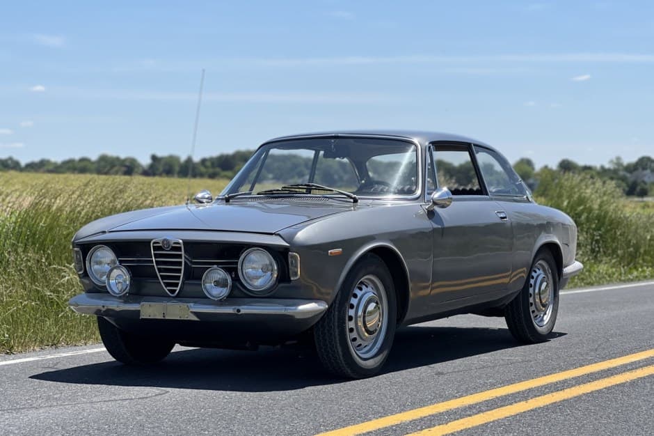 1966 Alfa Romeo 105/115 Series Coupe sold for $23,750